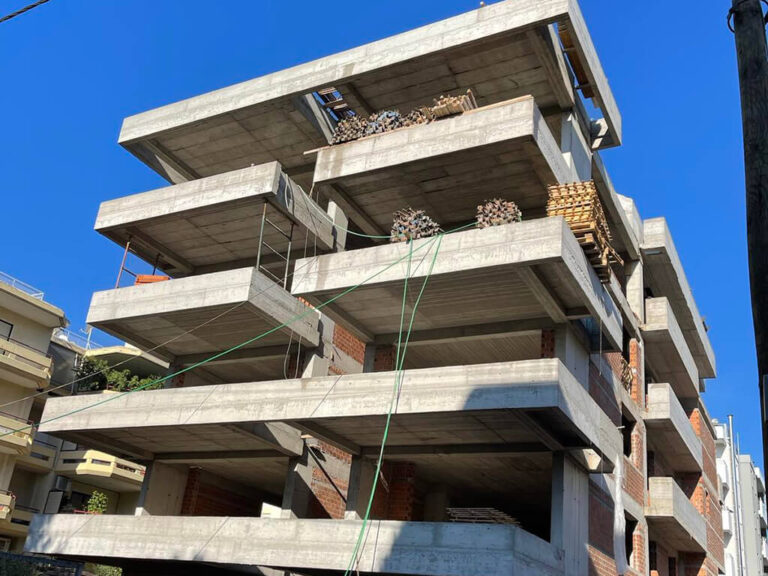 Κατασκευή τετραώροφης πολυκατοικίας με parking στα Βριλήσσια από τη Nafpliotis Bros